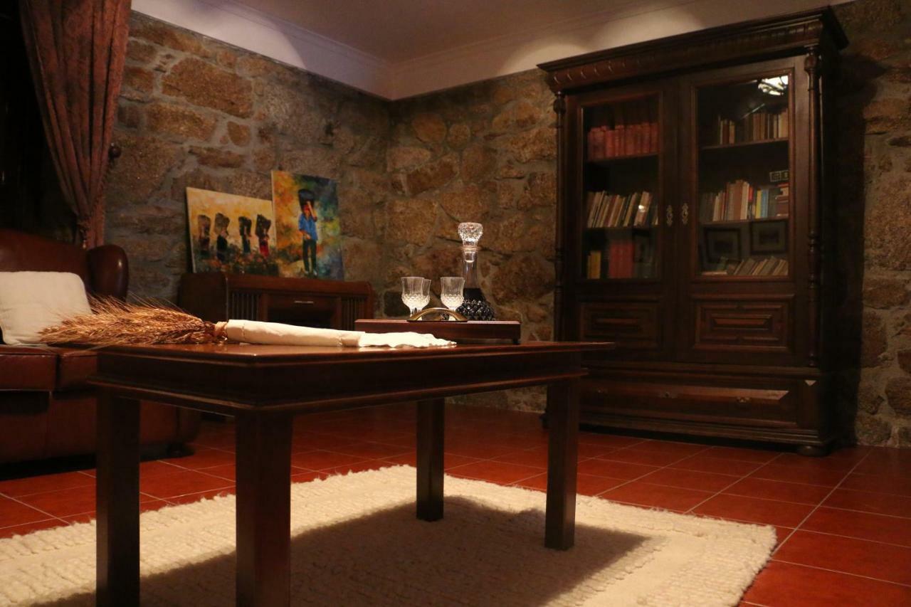 Casa Dona Urraca Hotel Vilarinho da Castanheira Ngoại thất bức ảnh