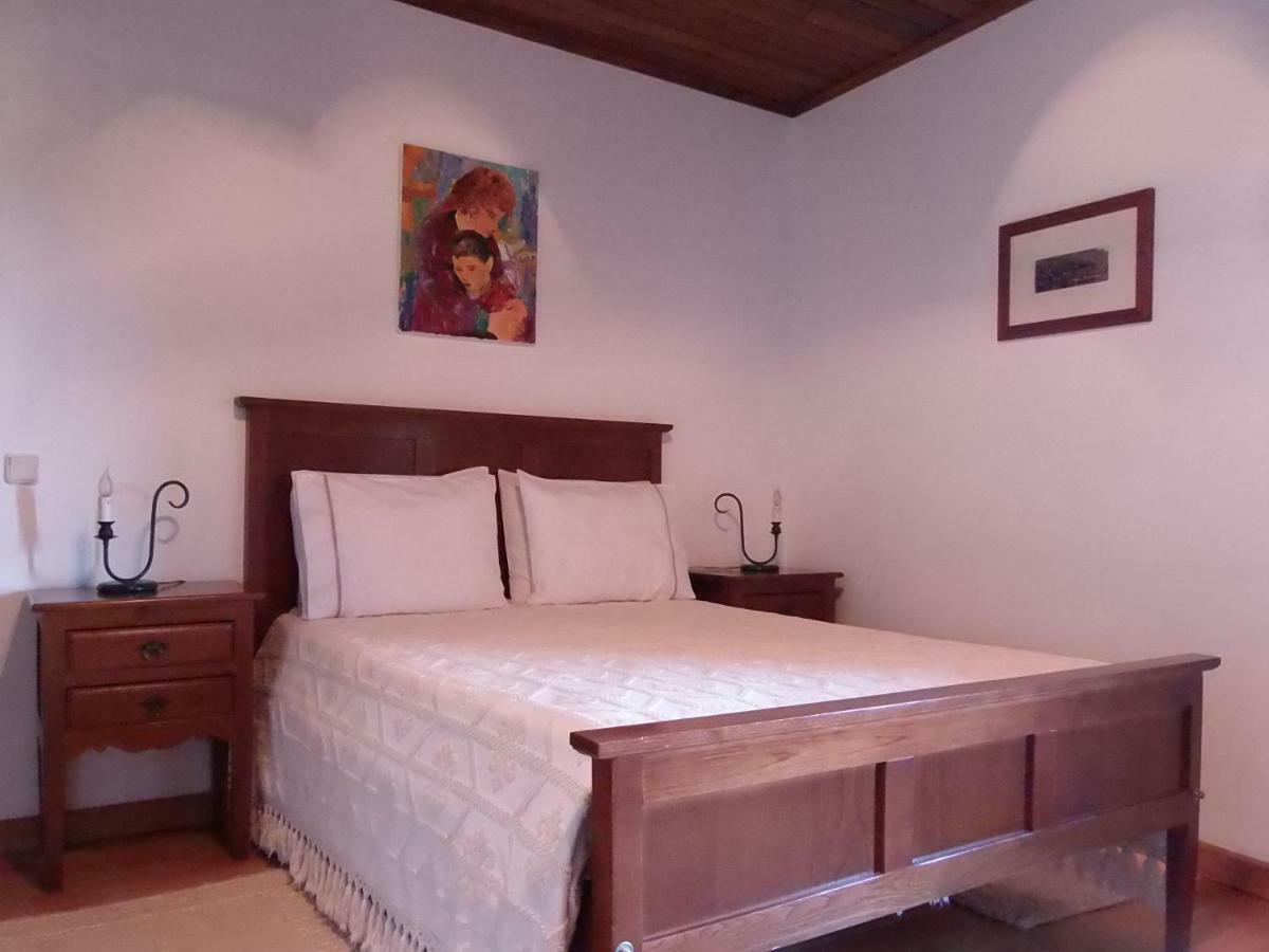 Casa Dona Urraca Hotel Vilarinho da Castanheira Ngoại thất bức ảnh